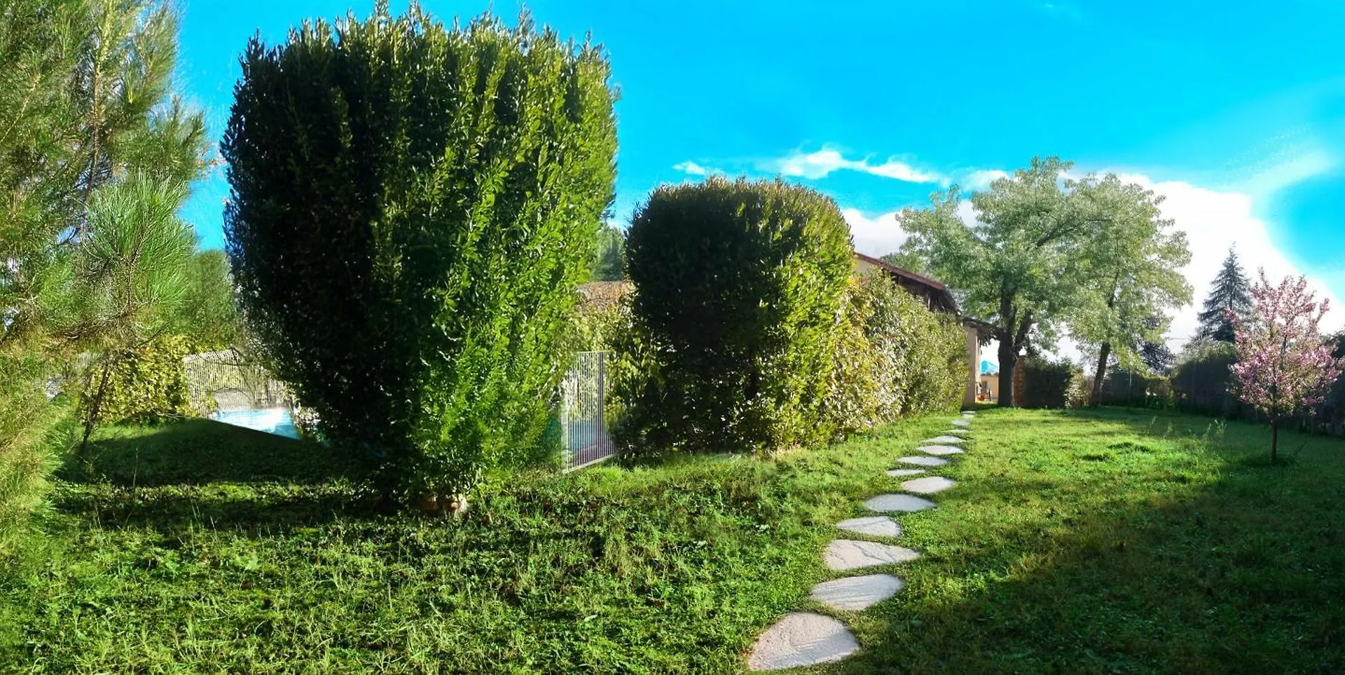 Grande Maison Familiale Super Calme - Piscine - Jacuzzi - Salle De Jeux - Idealement Situee - Gd Jardin Sans Aucun Vis A Vis Sauzet  Holiday home Sauzet (Drome)